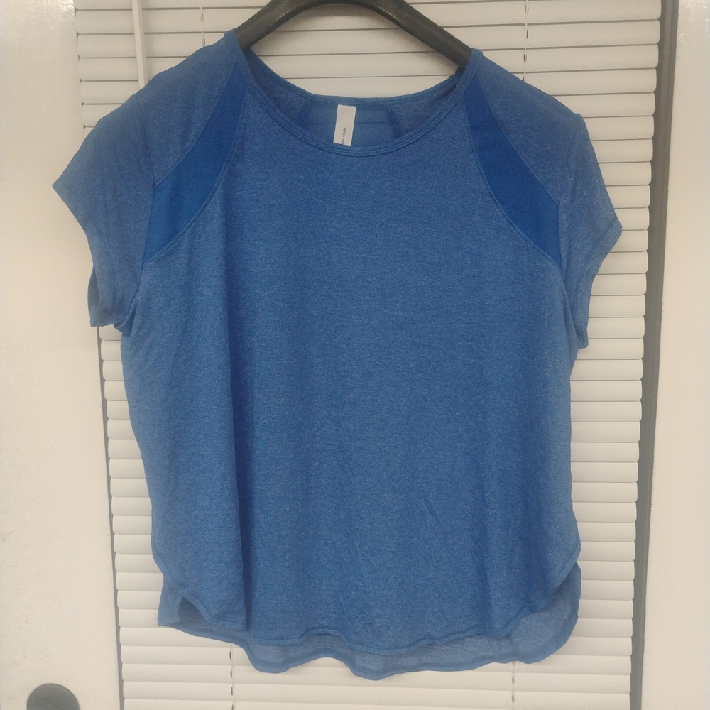 NWT All in Motion Women’s XL Short Sleeve Mesh Athletic Gym Workout Tee Running